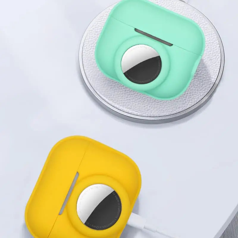 AirPods Pro 2 Silikonikotelo AirTag Pidikkeellä - Punainen