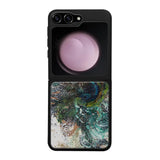 Samsung Galaxy Z Flip 5 animal kingdom suojakuoret - Creature - Noora Kämppi - Ei