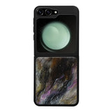 Samsung Galaxy Z Flip 6 modern art suojakuoret - Ophelia - Noora Kämppi - Ei