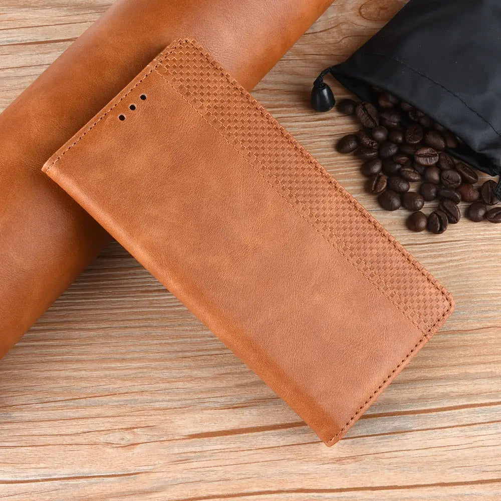Tan leather wallet with decorative stitching, Honor 200 Pro Lompakko Suojakotelo Ruskea Magneetilla